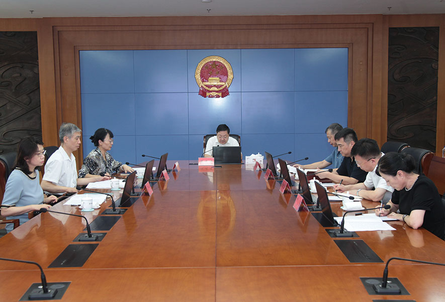 青島市檢察院召開黨組擴大會議認真?zhèn)鬟_學(xué)習(xí)全省檢察長座談會精神